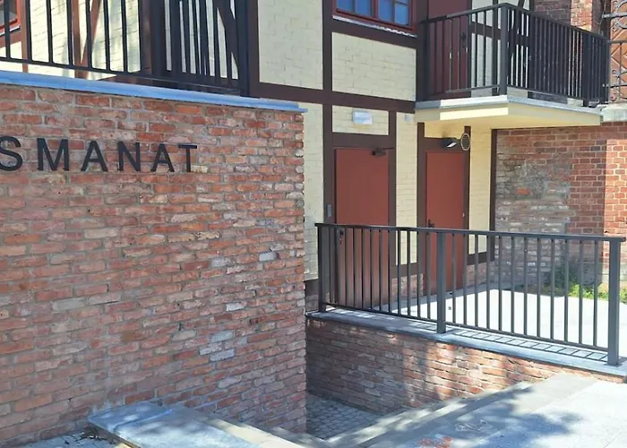 Jacht Amber 船屋 *